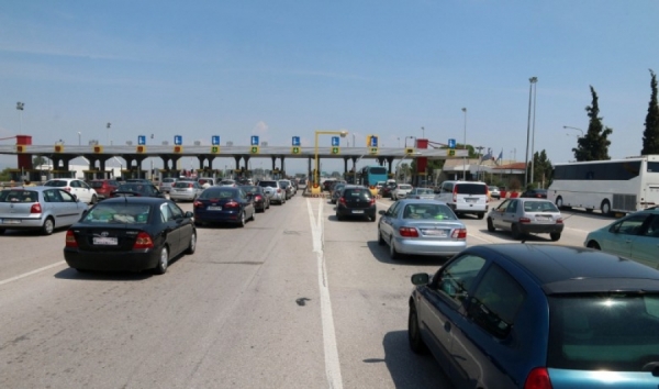 Κορονοϊός: Μπλόκα σε διόδια, λιμάνια, αεροδρόμια, ΚΤΕΛ και σιδηροδρομικούς σταθμούς