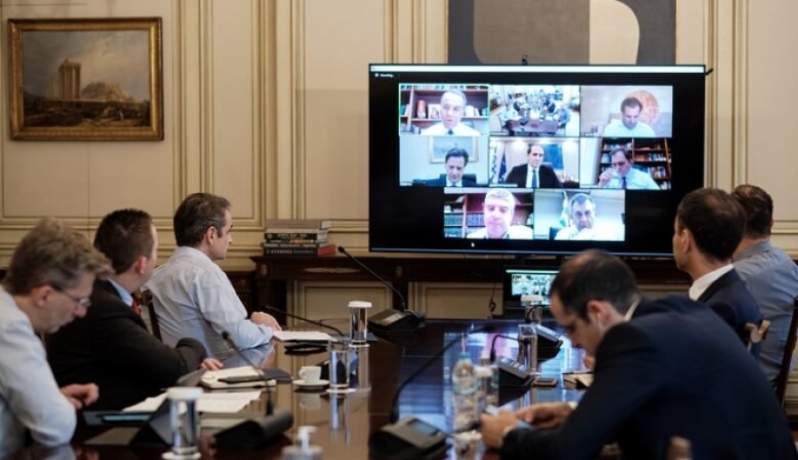 Ο ανασχηματισμός προ των πυλών